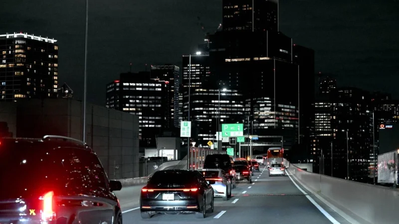 Садыр Жапаровду Япониядагы иш сапарында кимдер коштоп жүрөт? Делегациянын курамы