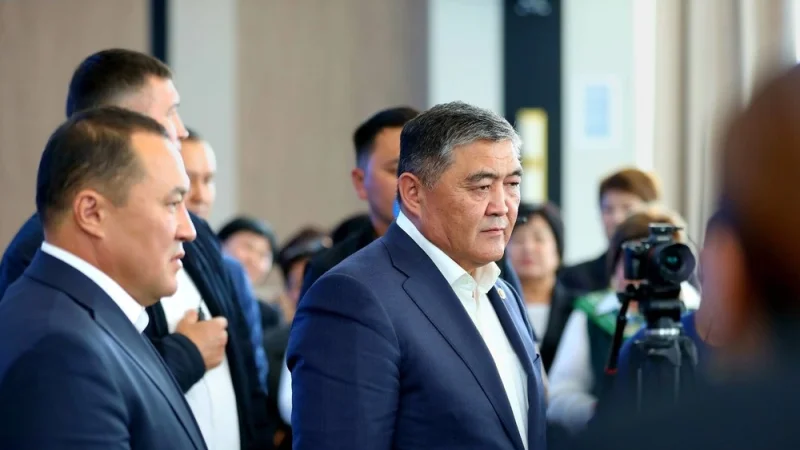 Камчыбек Ташиевдин күзөтчүлөрү аны коргогон боюнча калат