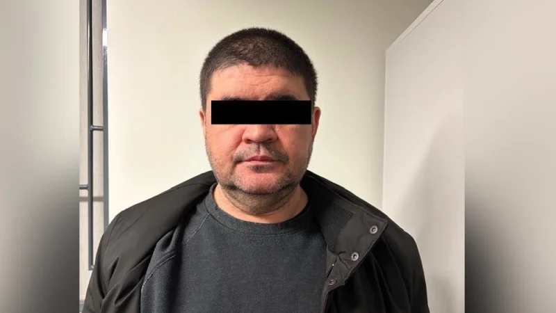 УКМКнын кызматкерин 200 граммдык алтын куймасы менен паралоого аракет кылган жаран кармалды