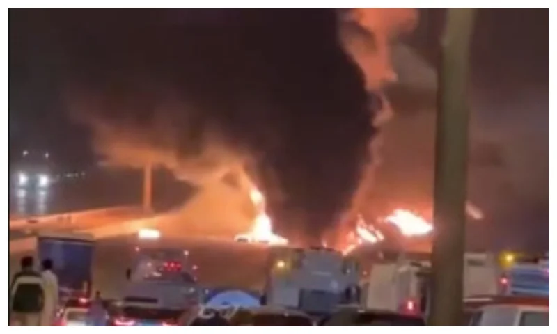 Эр-Рияддагы АКШнын элчилигинде учкучсуз учактын чабуулу себептүү өрт чыкты