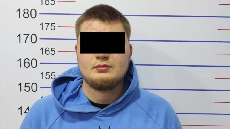 Бишкекте аймактык милиция кызматкеринин көзүнө сокку урган жаран кармалды