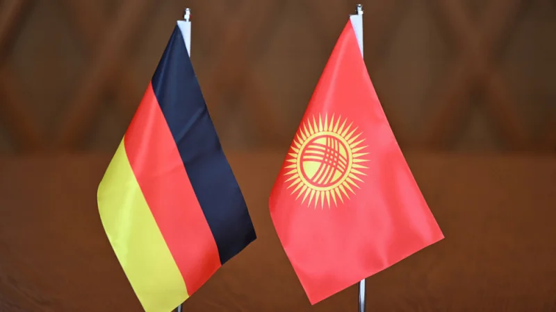 Дипломаттар жана кызматтык паспорттор үчүн визасыз режим: Кыргызстандын Германия менен сүйлөшүүлөрү жүрүп жатат, - ТИМ